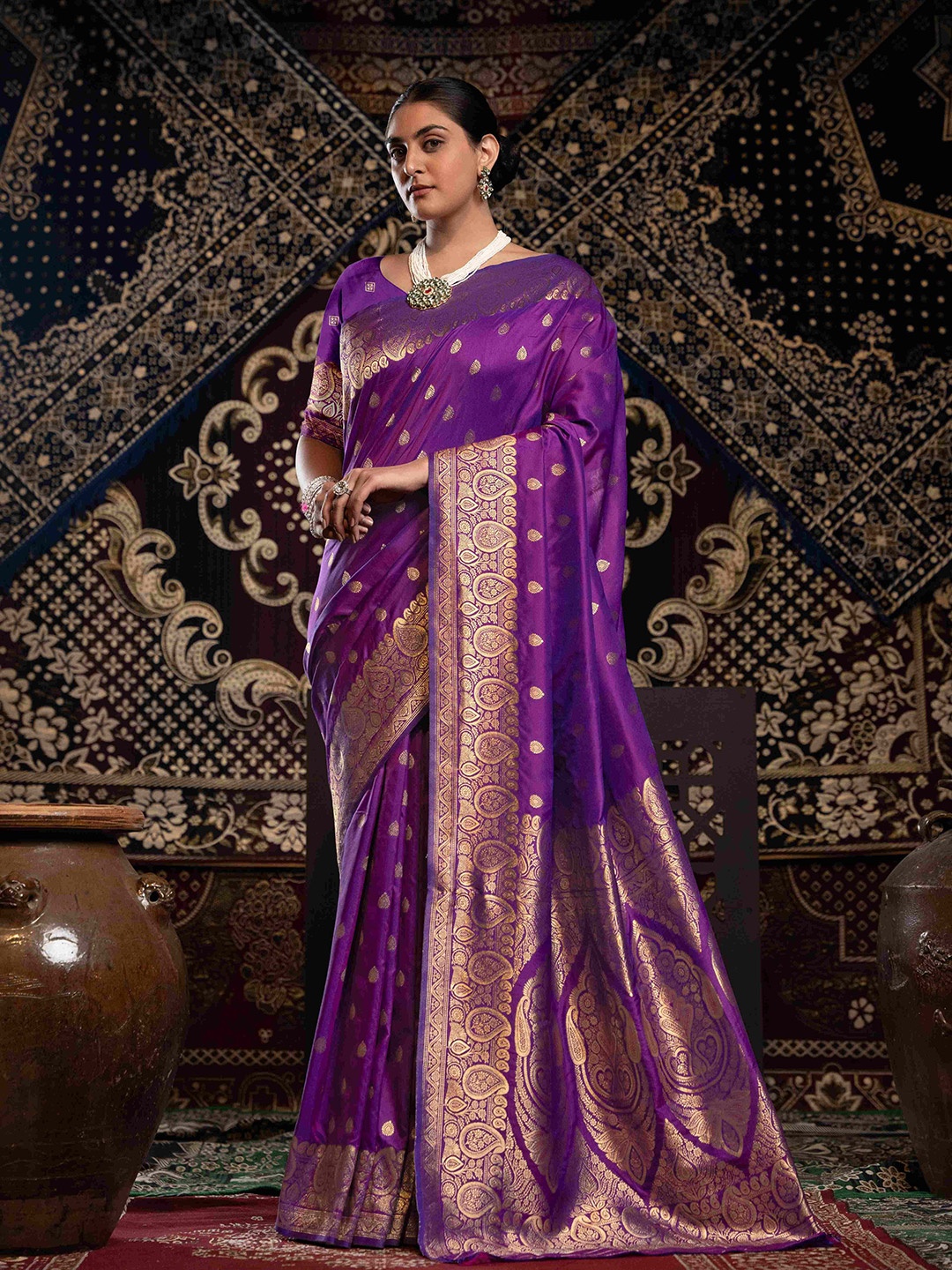 

HEER FASHION Woven Design Banarasi Saree, Purple