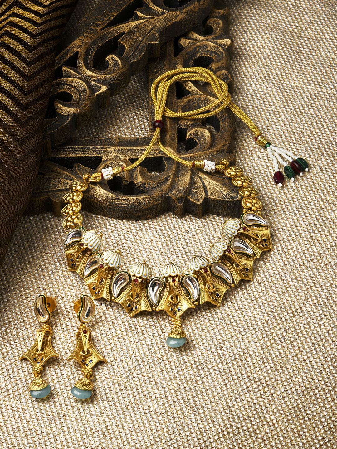 

ASMITTA JEWELLERY 24KT Gold-Plated Kundan Stone-Studded Jewellery Set