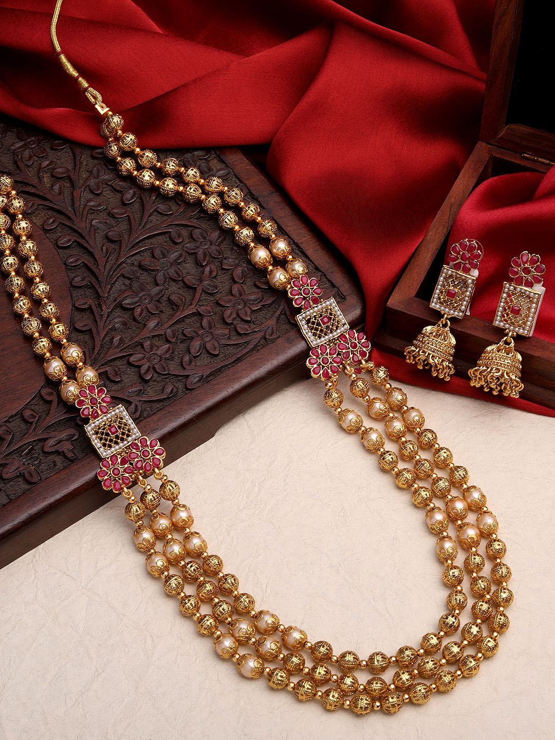 

ASMITTA JEWELLERY Gold-Plated Stone-Studded & Beaded Jewellery Set