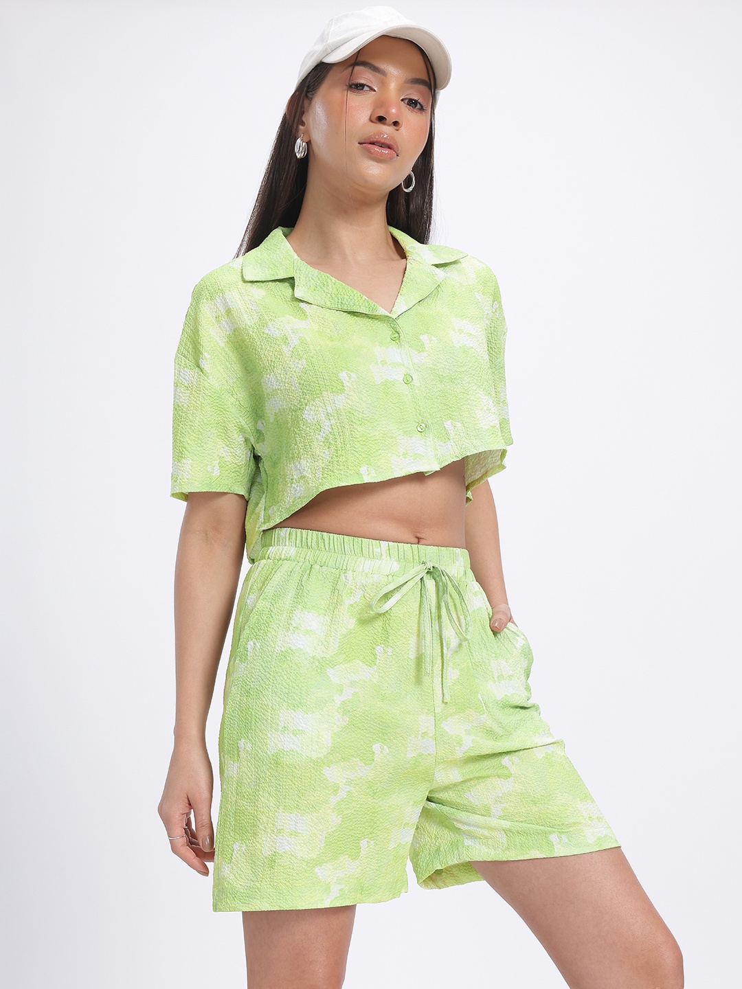 

glitchez Abstract Aura Crop Shirt With Shorts Co-Ord Set, Green