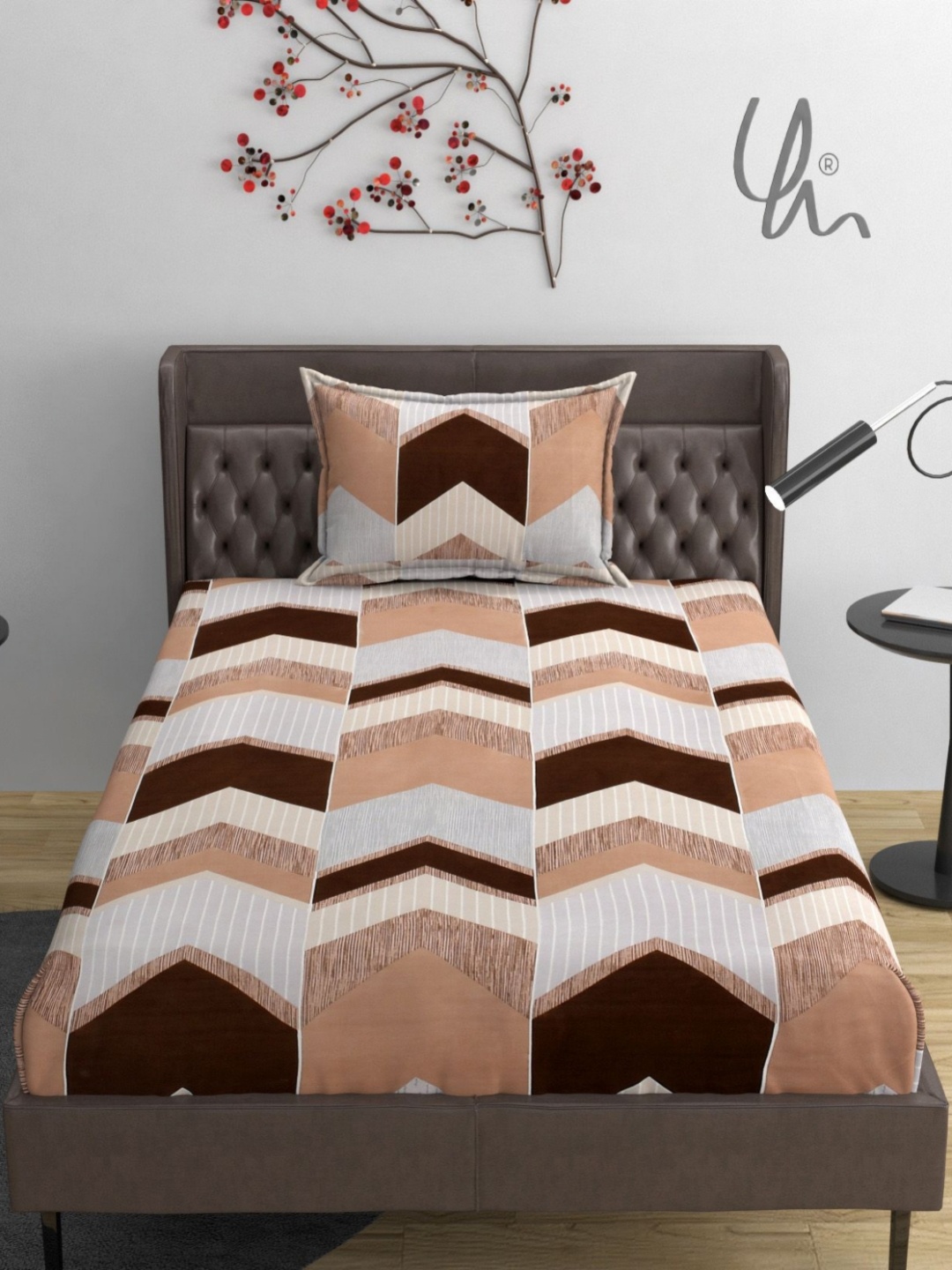 

YaAkholic Tan Printed Microfiber Fitted 210 TC Single Bedsheet Set 1.82 m x 1.21 m