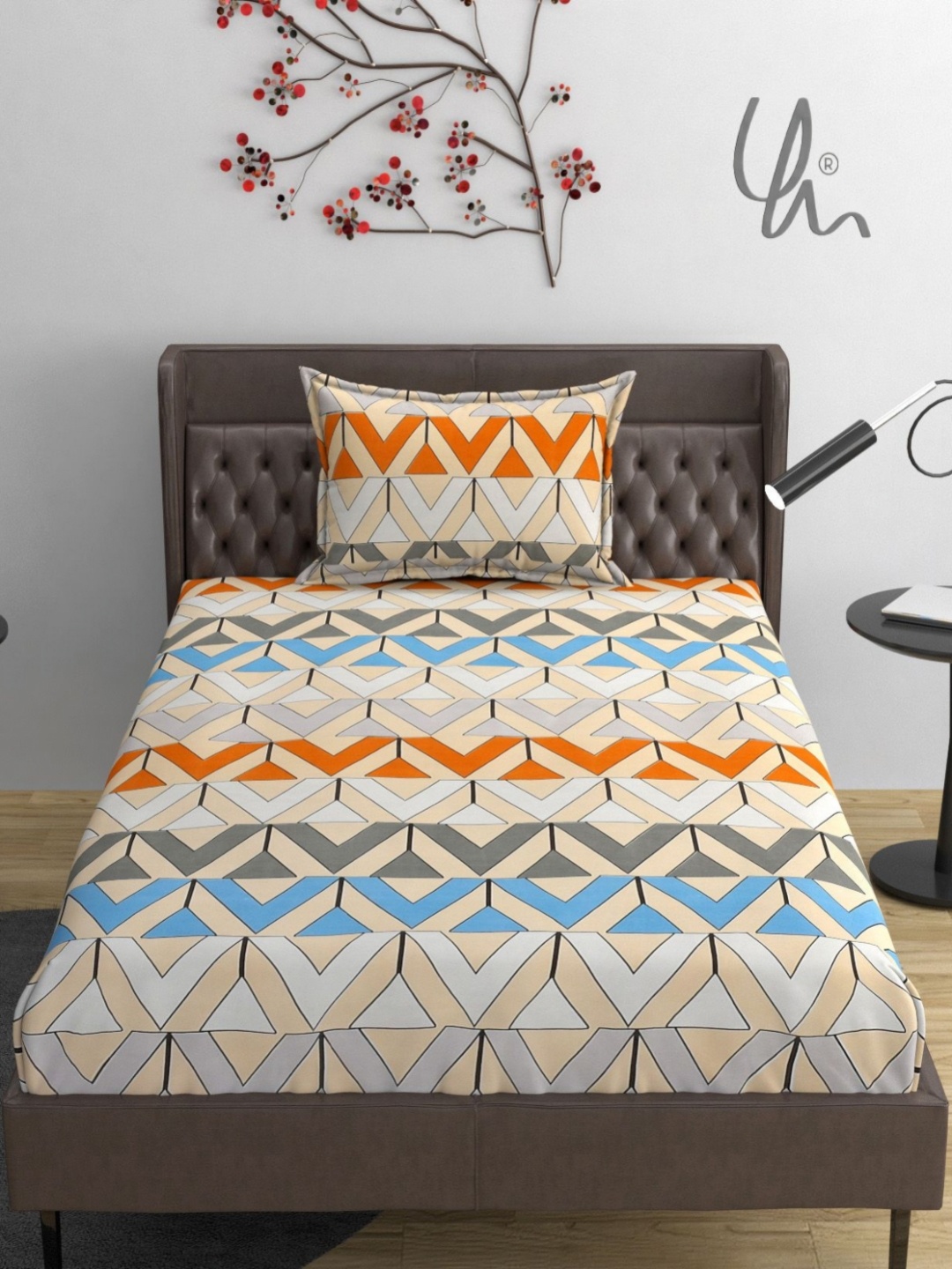 

YaAkholic Cream-Coloured & Grey Geometric 210 TC Single Bedsheet Set-1.82m x 1.21 m
