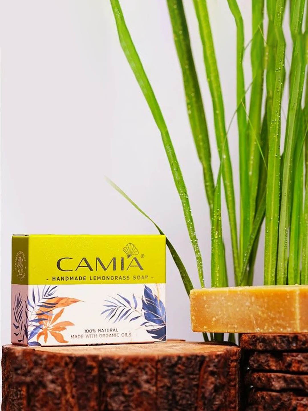 

CAMIA PlugNPlay Lemongrass Soap With Castor & Olive Oil - 125 g, Green