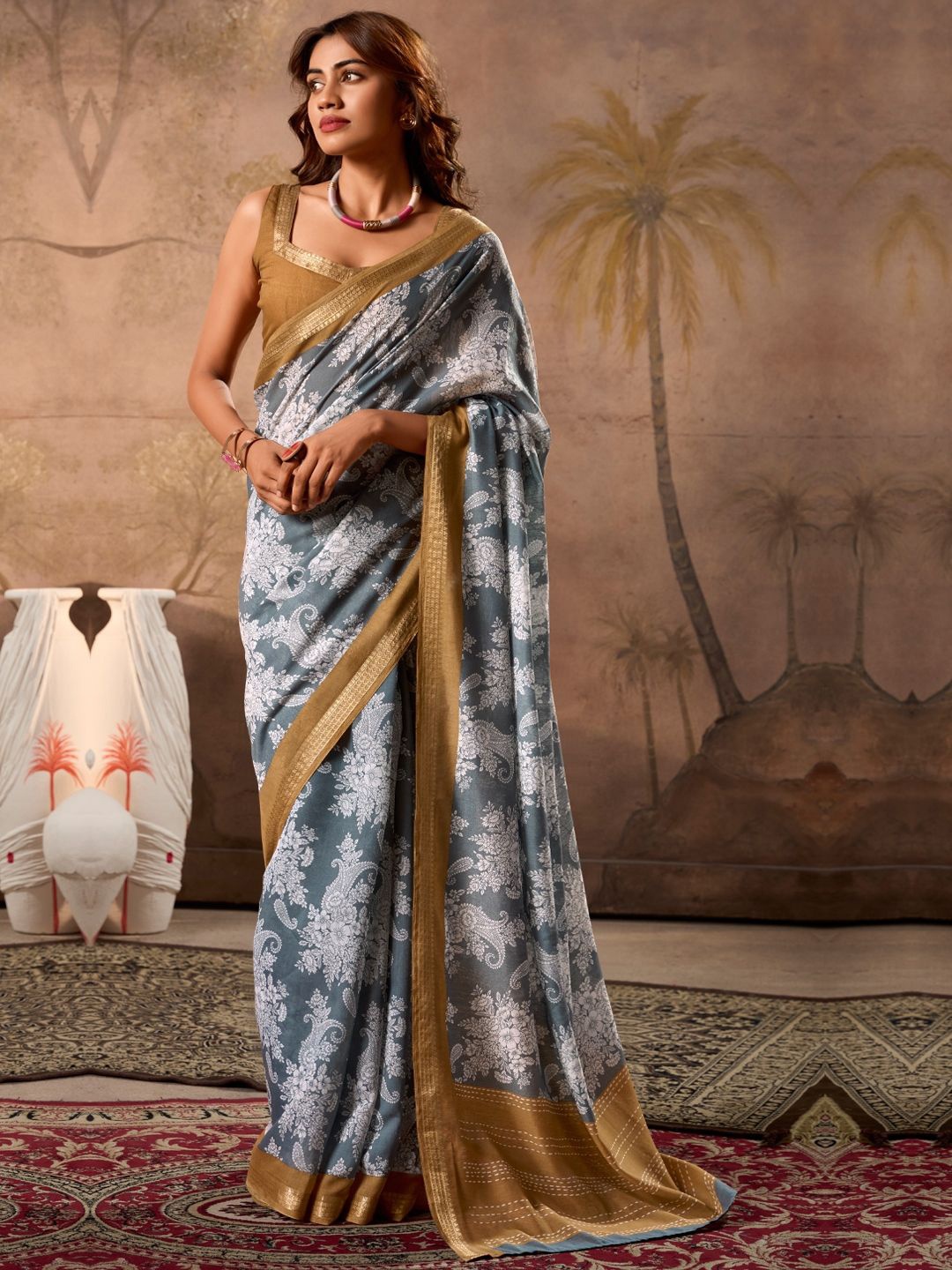 CHUDIYA Floral Printed Pure Cotton Ikat Saree, Grey