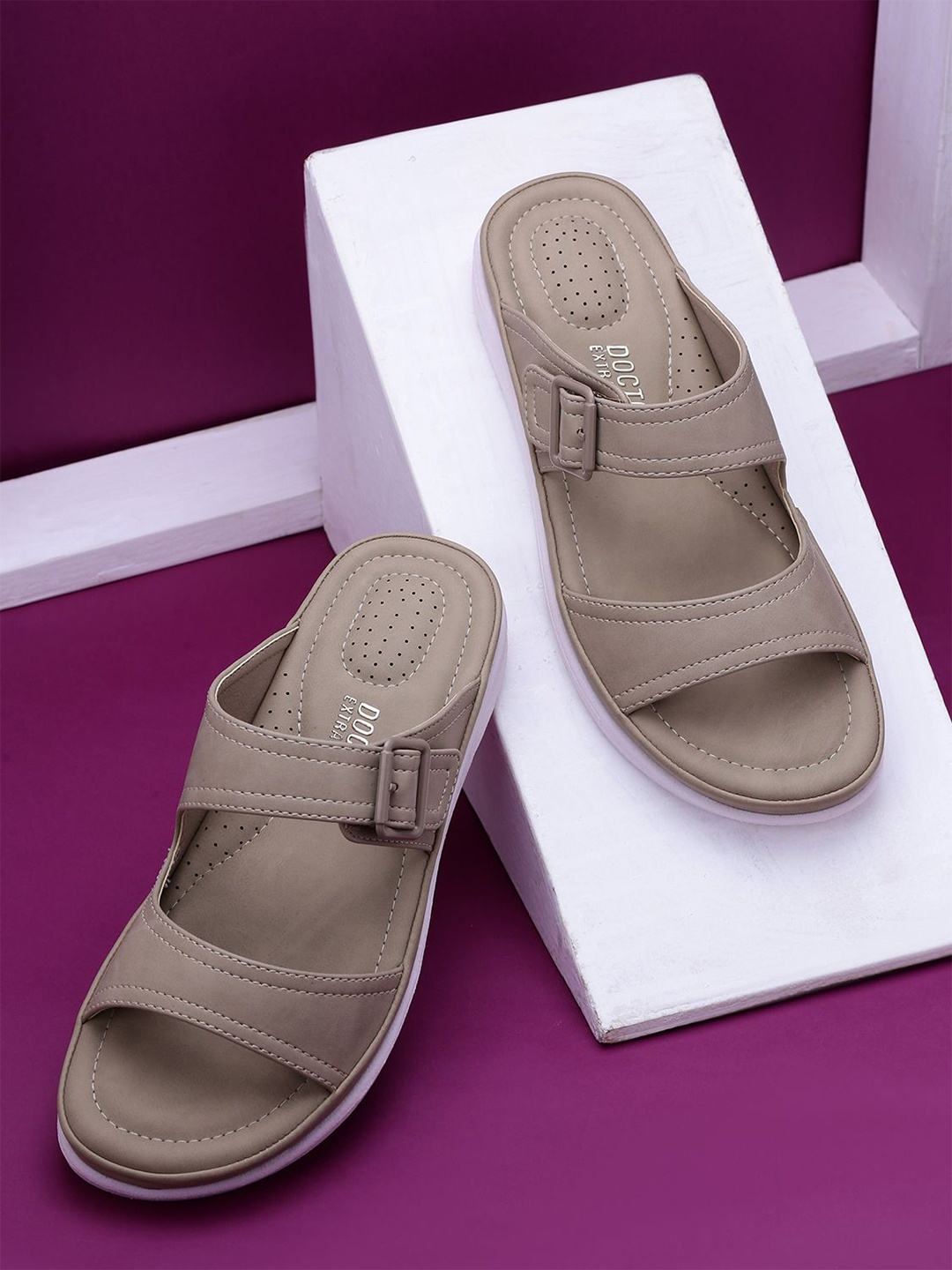 

DOCTOR EXTRA SOFT Women Memory Foam Comfort Sandals, Grey
