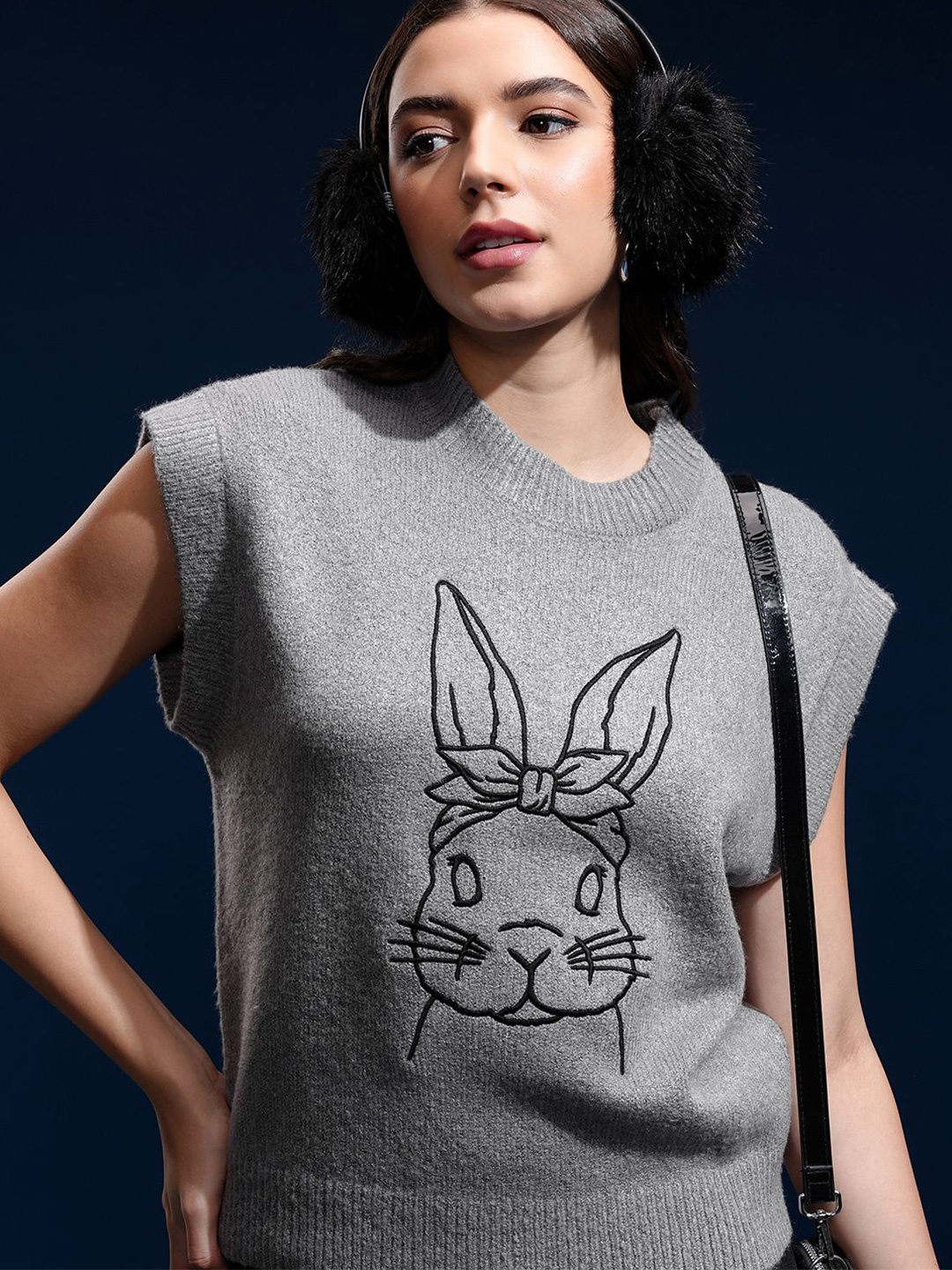 Tokyo Talkies Women Embroidered Sweater Vest, Grey melange