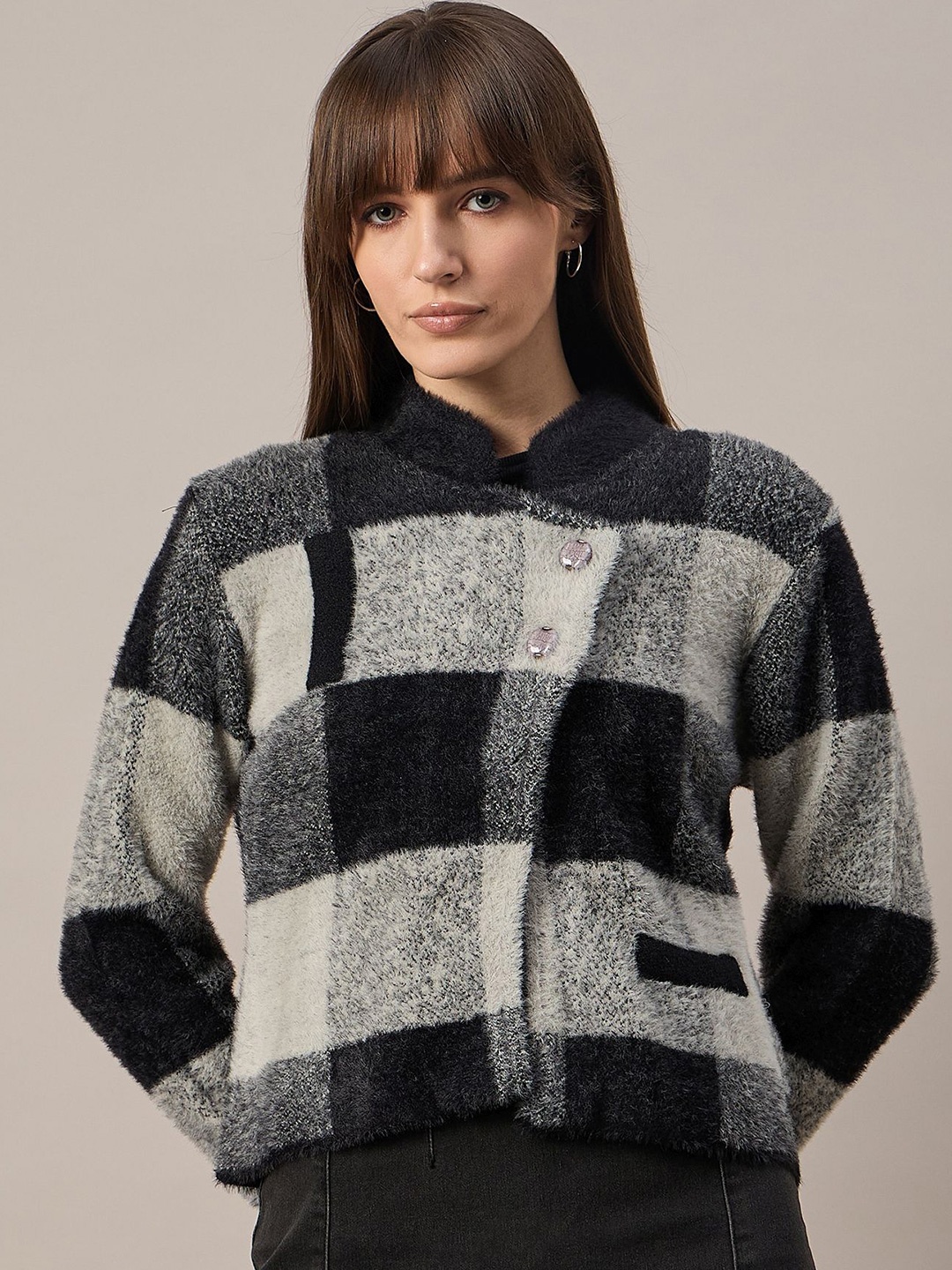 

The Roadster Lifestyle Co Checked Woolen Cardigan, Grey