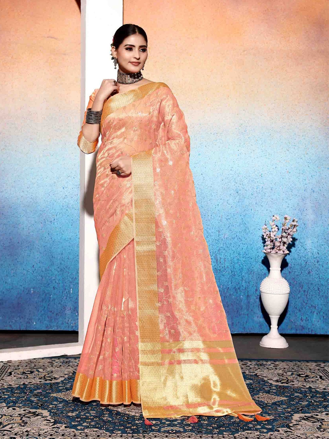 

Mitera Woven Design Zari Tissue Saree, Peach