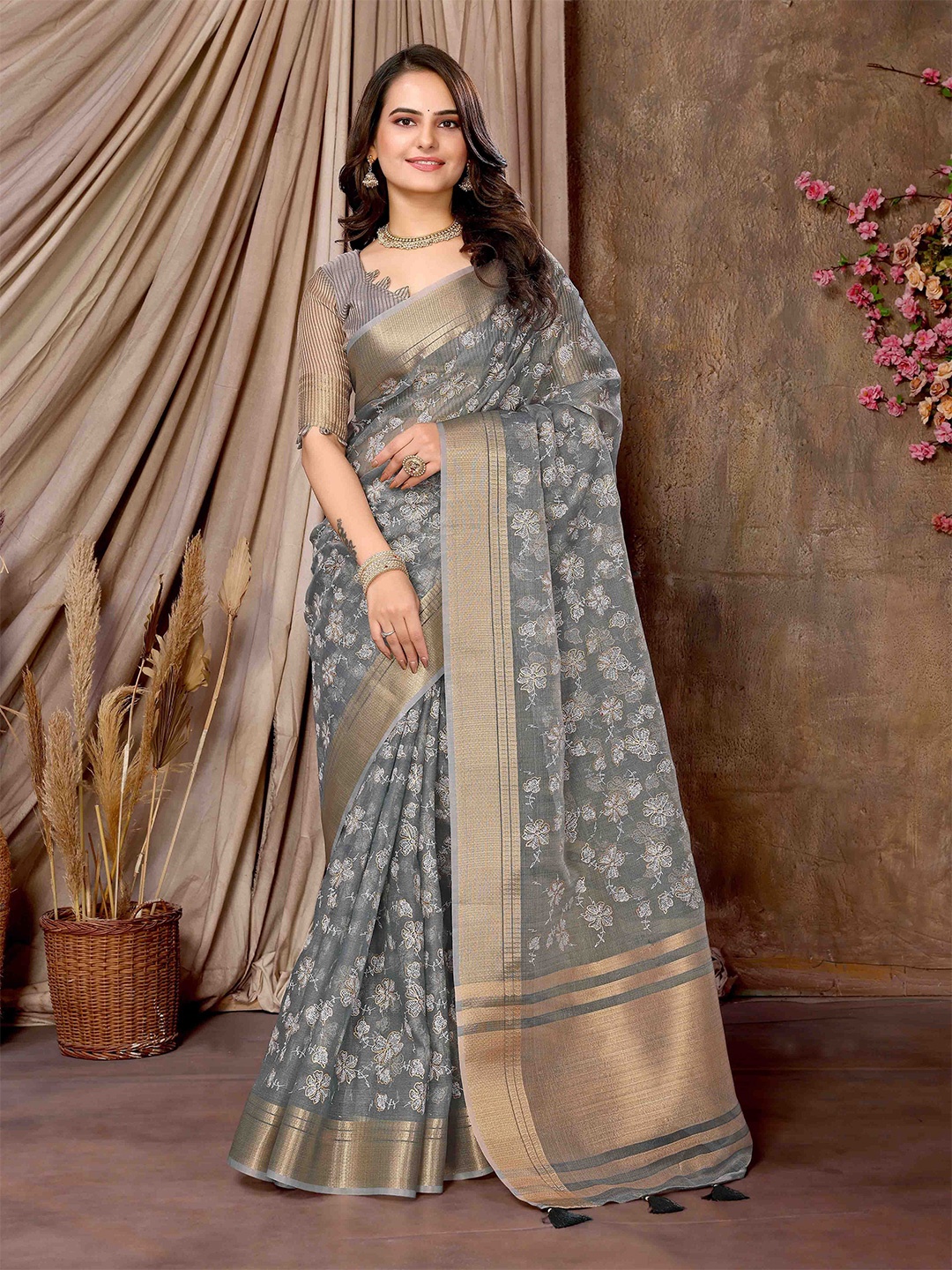 

Mitera Floral Zari Silk Blend Block Print Saree, Olive