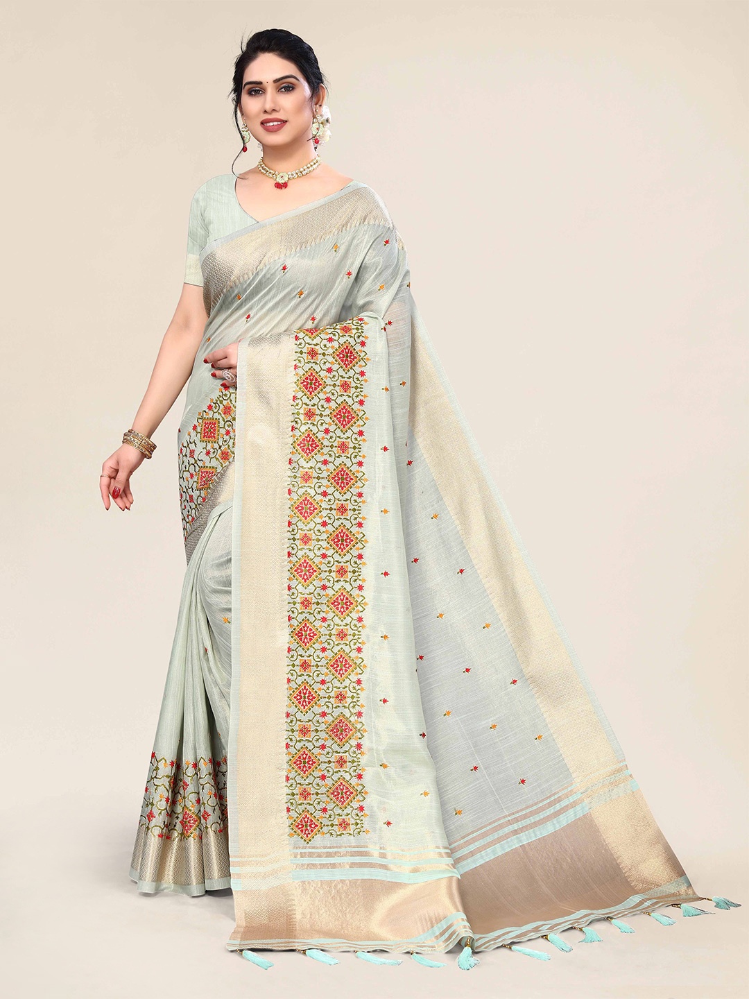 

Mitera Woven Design Embroidered Silk Cotton Handloom Saree, Green