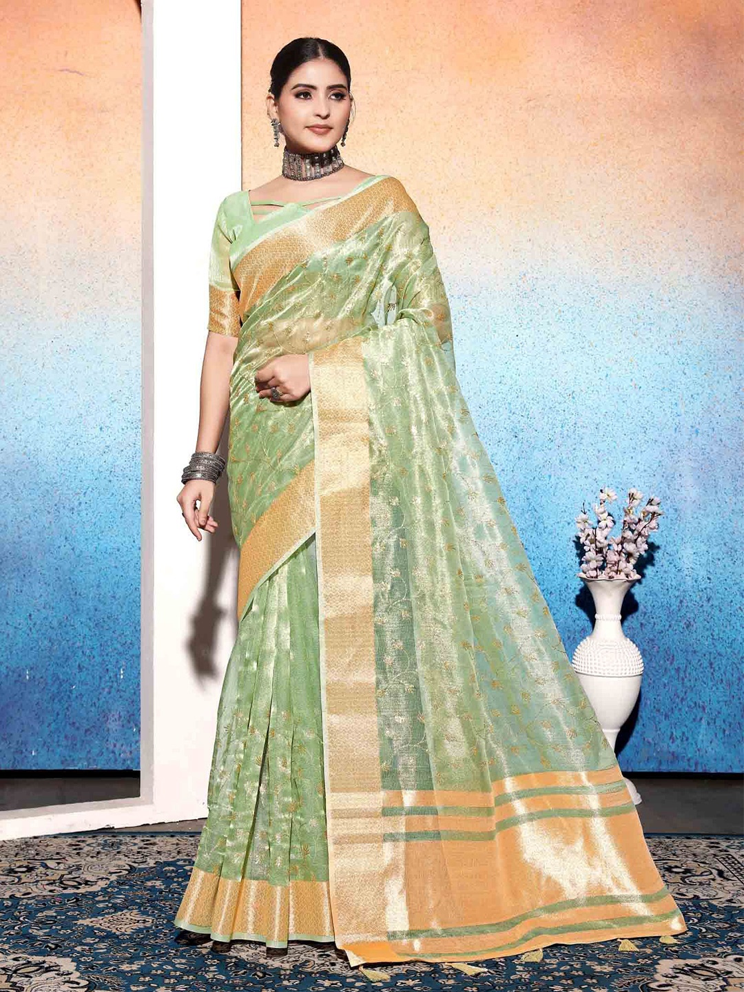 

Mitera Woven Design Tissue Handloom Saree, Green
