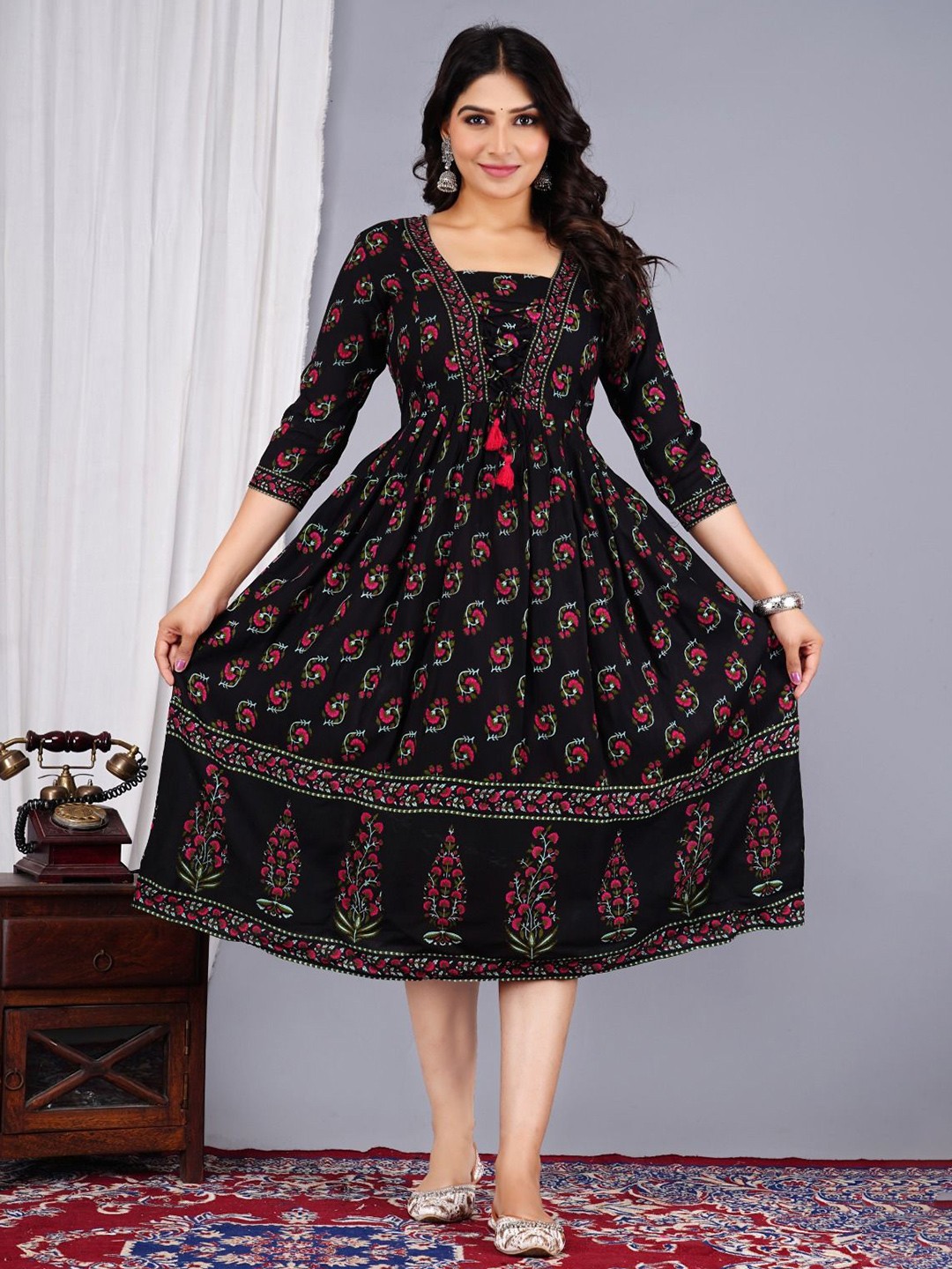 

Vorcia Febtex Printed Fit & Flared Midi Maternity Ethnic Dresses, Black