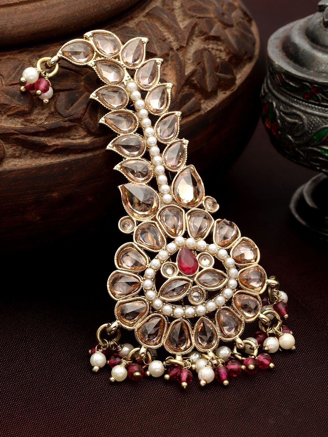 

Sanjog Men Brooch, Gold