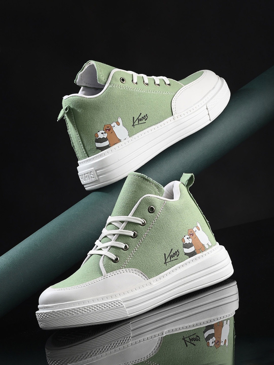 

knoos Women Colourblocked High-Top Sneakers, Green
