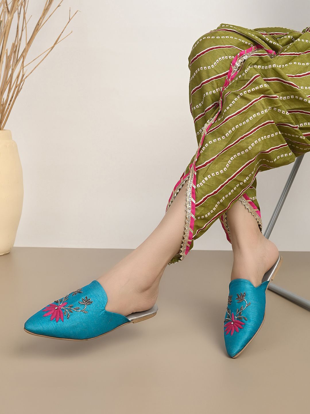 

HOUSE OF SAANJ Women Ethnic Mules Flats, Blue