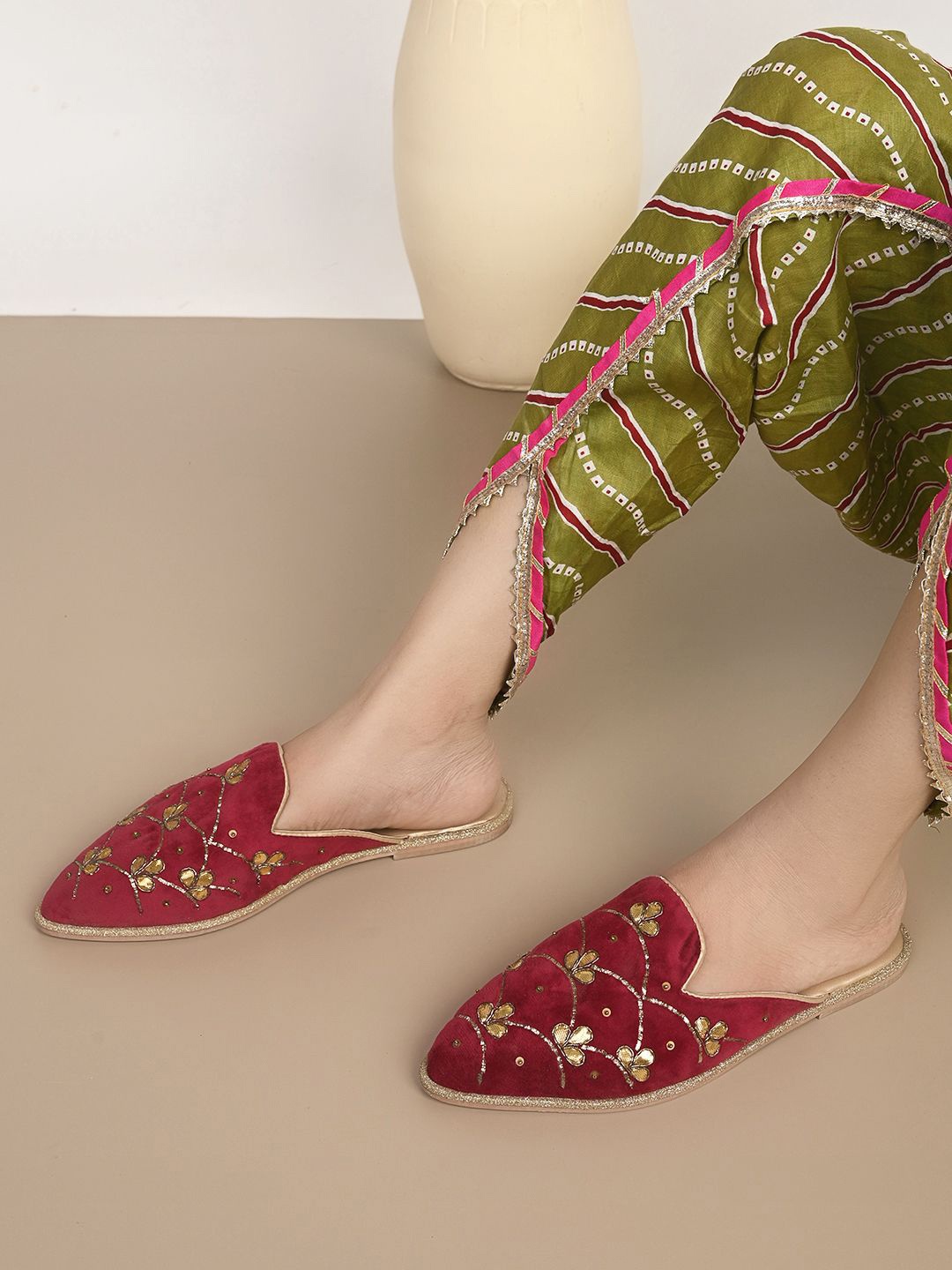

HOUSE OF SAANJ Women Ethnic Mules Flats, Red
