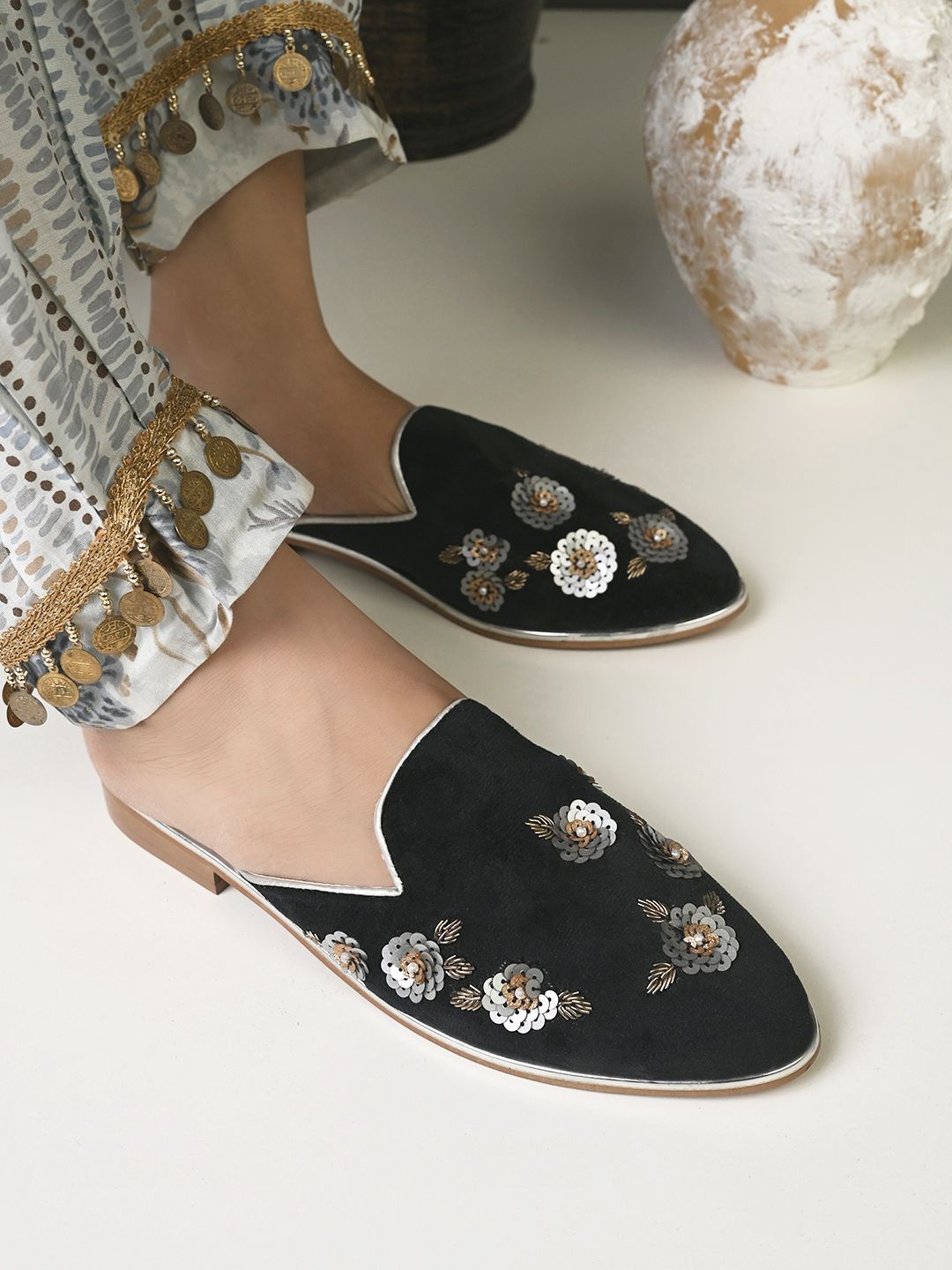 

HOUSE OF SAANJ Women Ethnic Mules Flats, Black
