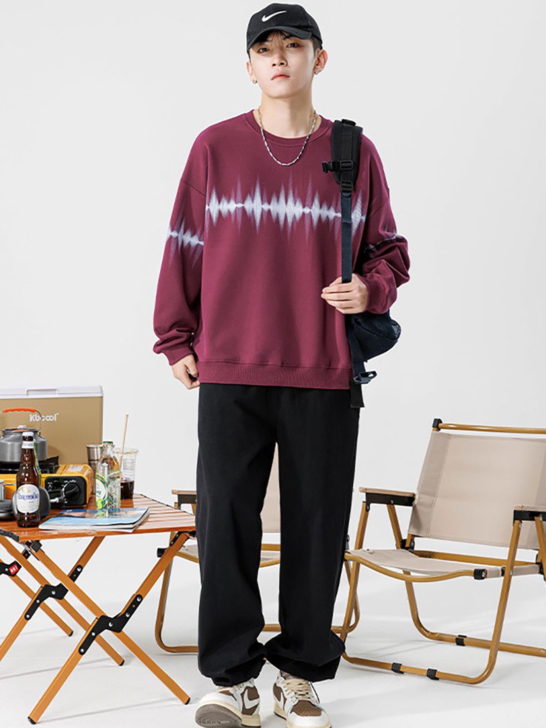 

StyleCast x Revolte Men Printed Sweatshirt, Purple