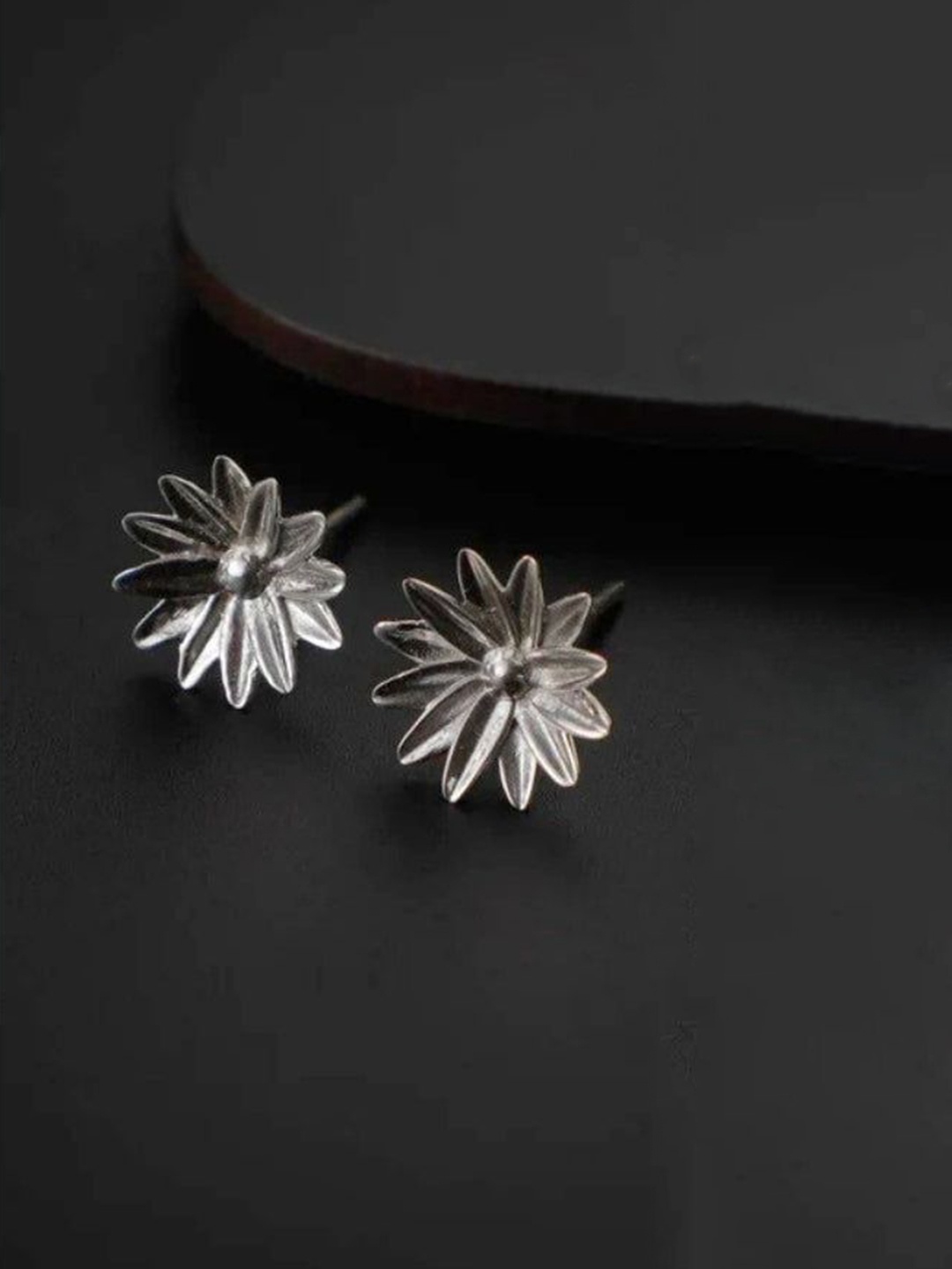 

House of Aadyaa Sterling Silver Floral Studs Earrings