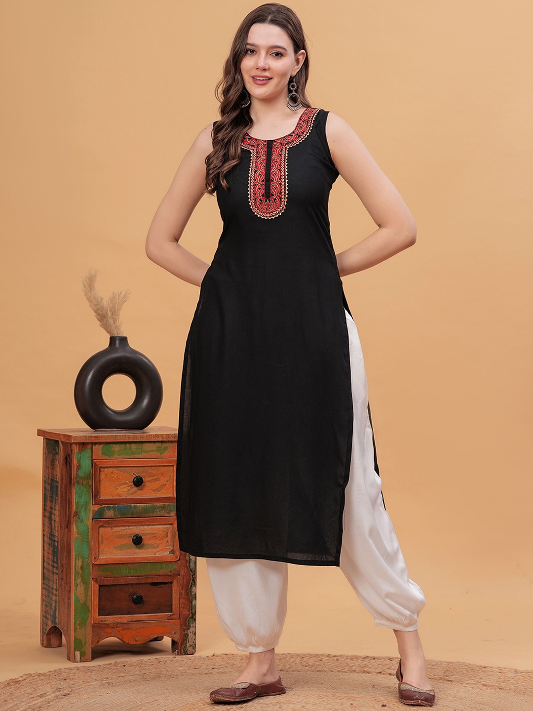 

NYPA Ethnic Motifs Yoke Design Gotta Patti Sleeveless Straight Kurta, Black