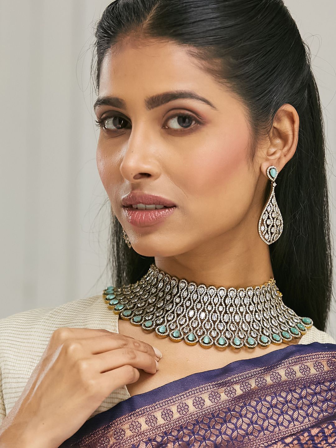 

Yinara Gold-Plated Cubic Zirconia Stone Studded Jewellery Set