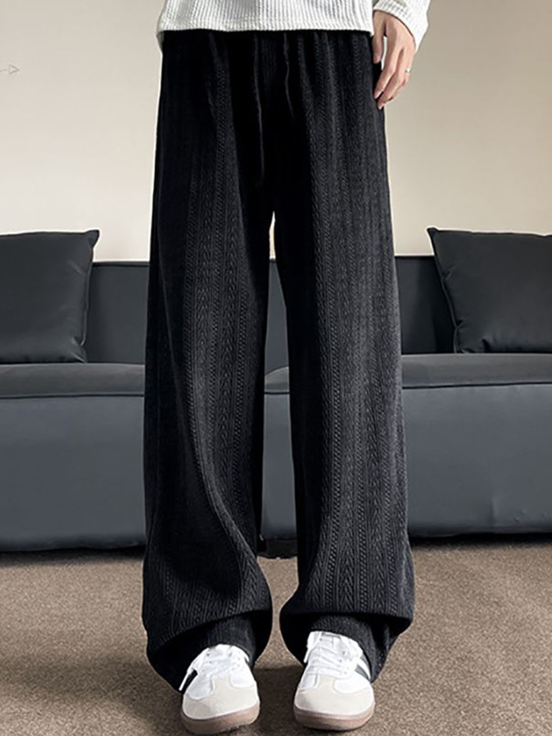 

StyleCast x Revolte Men Wide Leg Chinos Trousers, Black