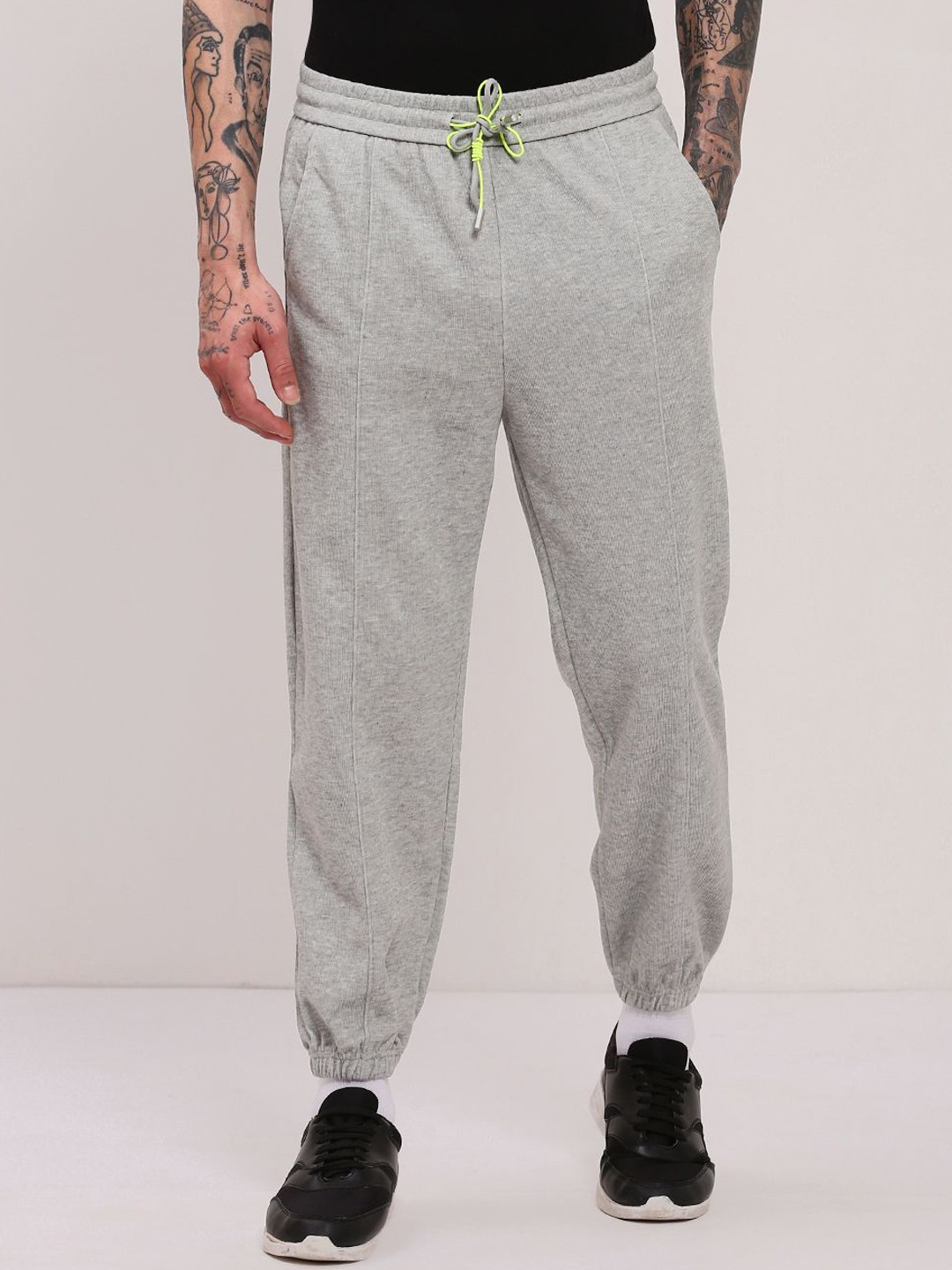 

SHOWOFF Men Mid-Rise Cotton Joggers, Grey