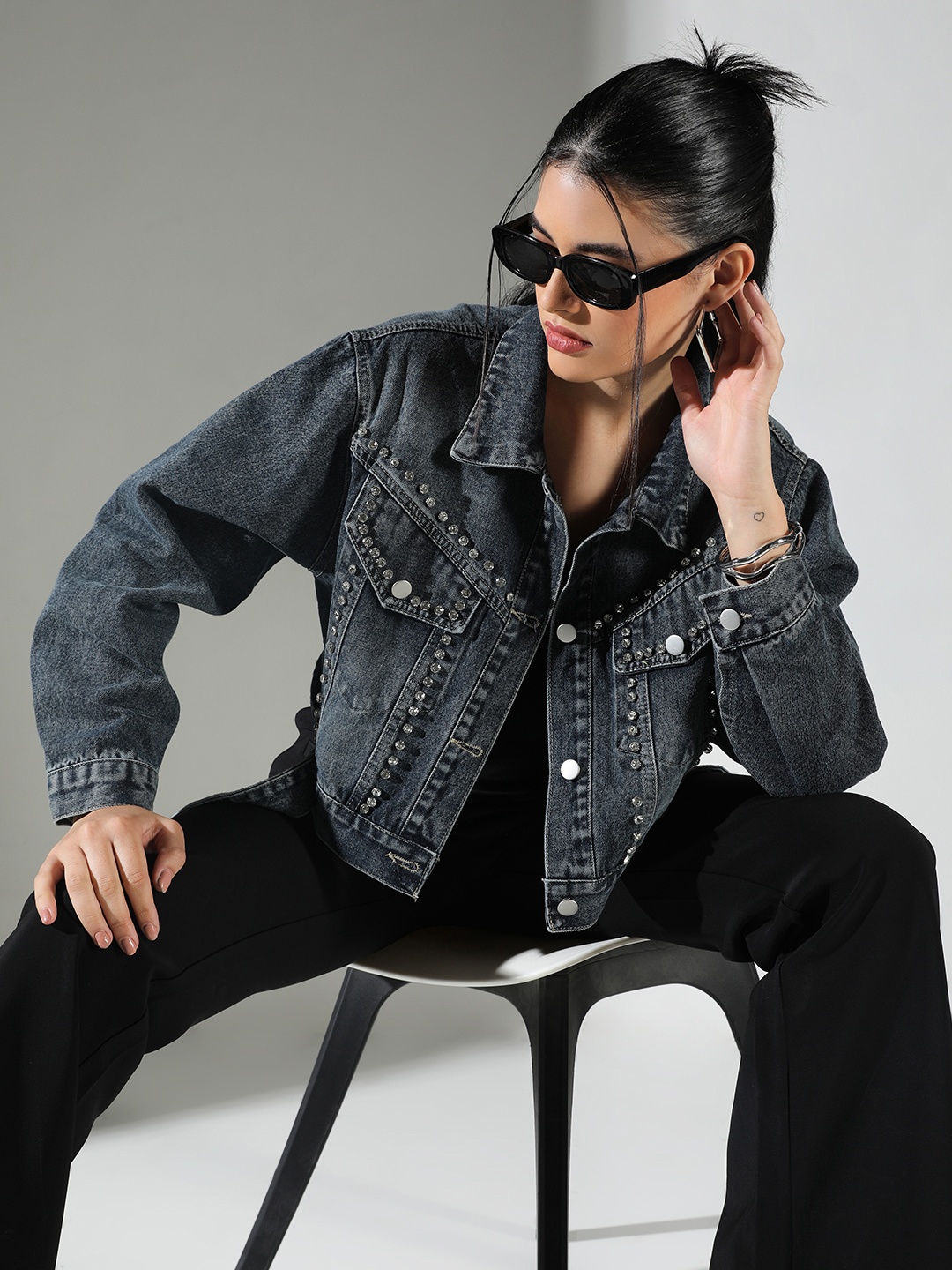 

SHOWOFF Women Spread Collar Washed Solid Casual Denim Jacket, Navy blue