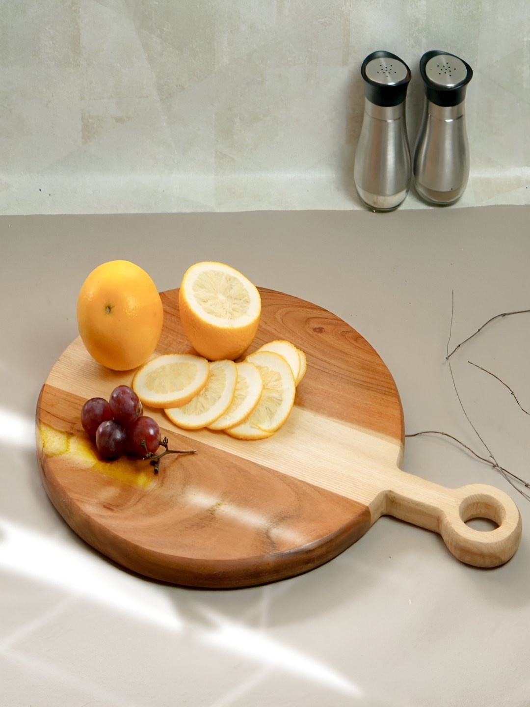 

oggn Brown Wood Chopping Board