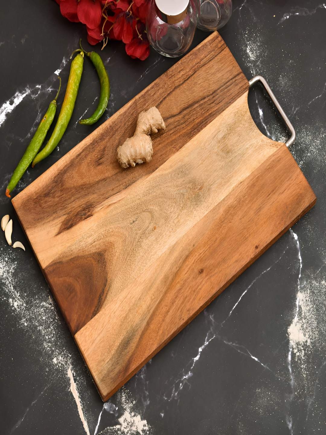 

oggn Brown & Silver Toned Wood Chopping Board