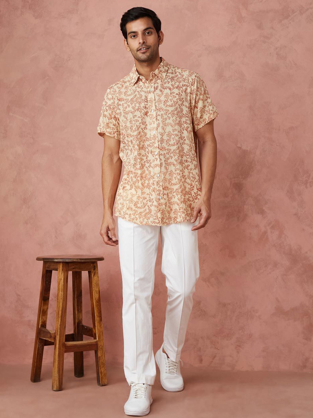 

Fabindia Men Spread Collar Floral Printed Cotton Relaxed Fit Casual Shirt, Beige