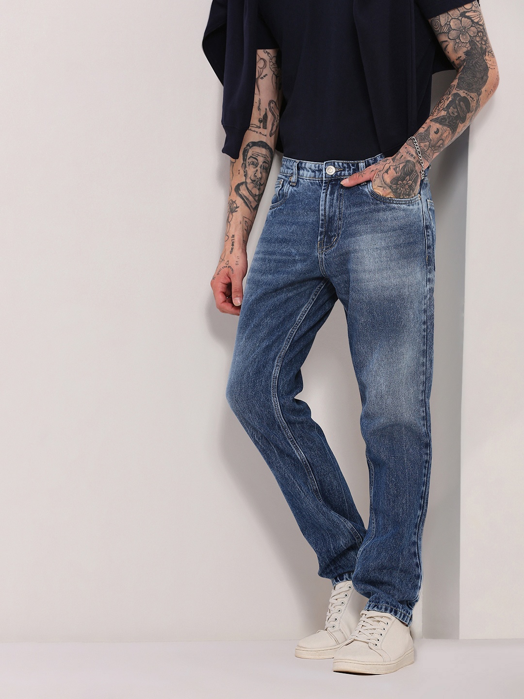 

SHOWOFF Men Comfort Slim Fit Low-Rise Light Fade Acid Wash Stretchable Jeans, Blue