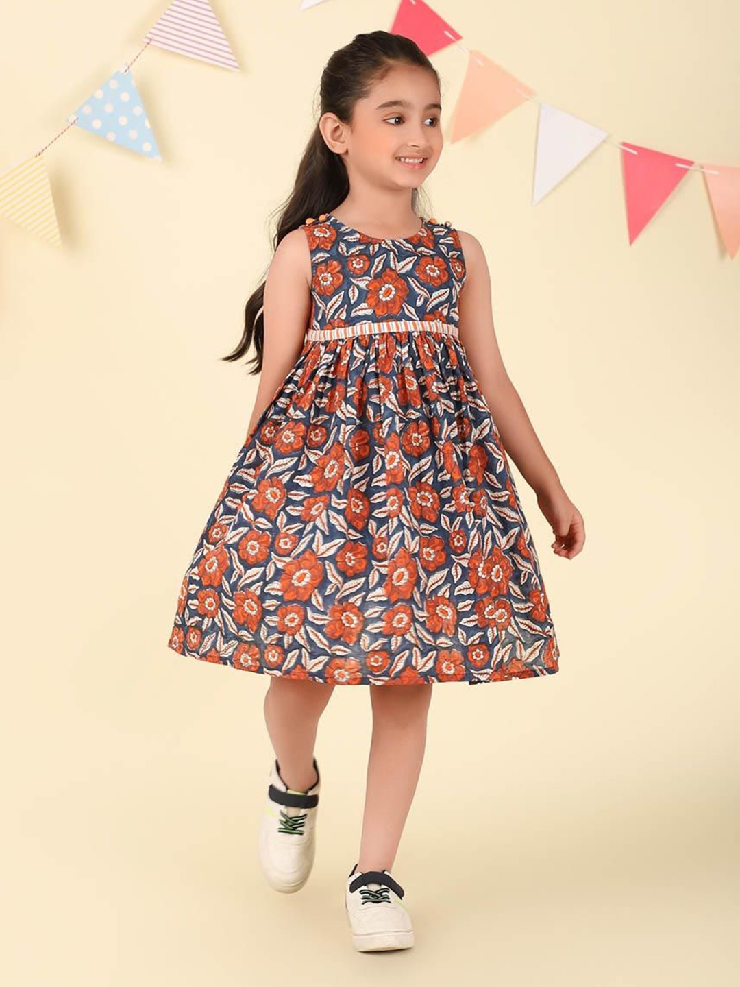 

Fabindia Girls Floral Printed Fit & Flare Dress, Navy blue