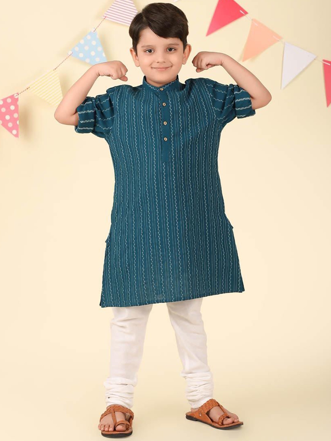 

Fabindia Boys Striped Mandarin Collar Straight Kurta, Teal