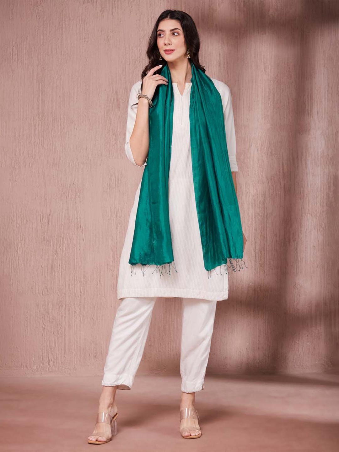 

Fabindia Women Solid Stole, Green