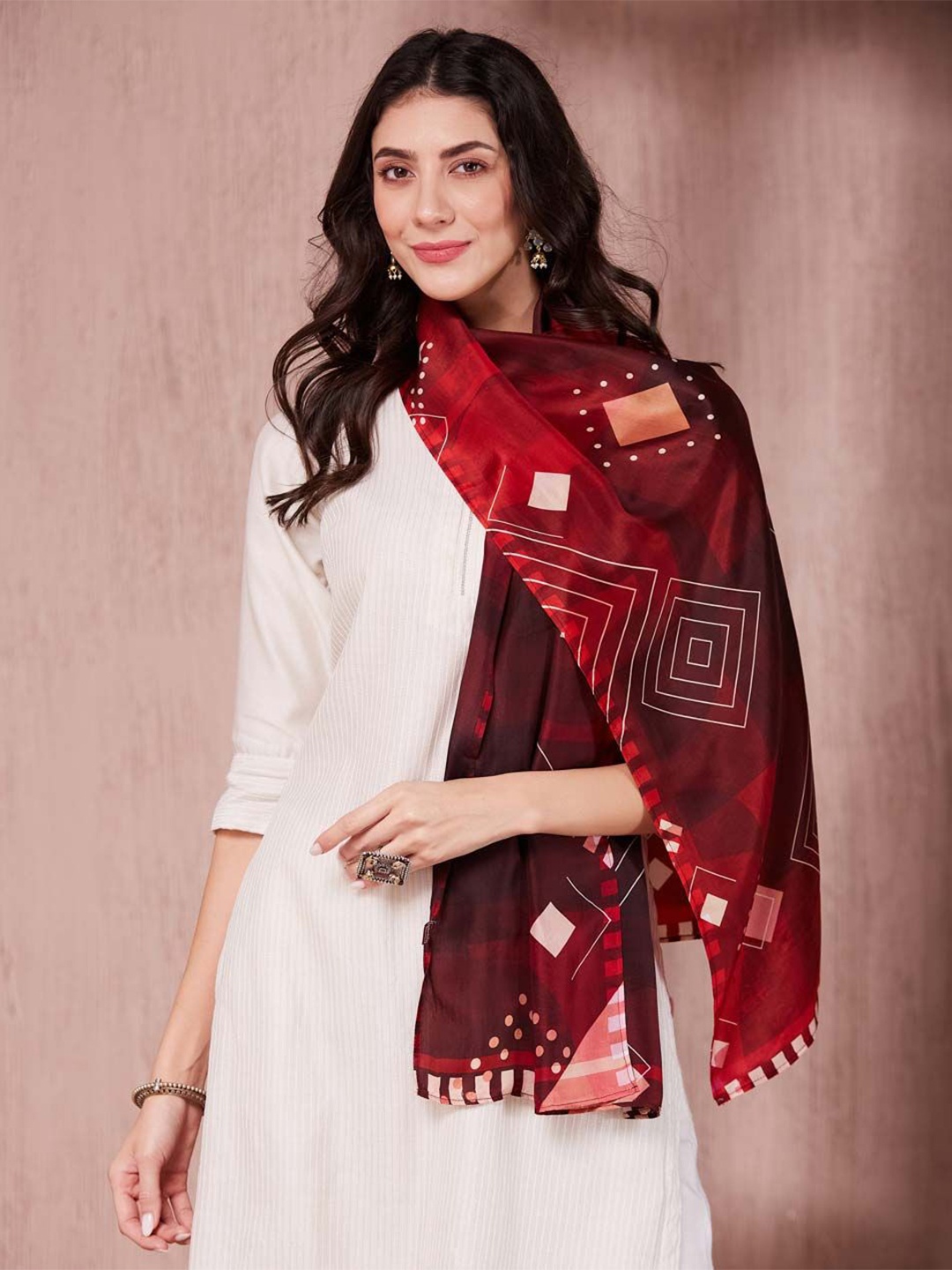 

Fabindia Women Printed Stole, Maroon