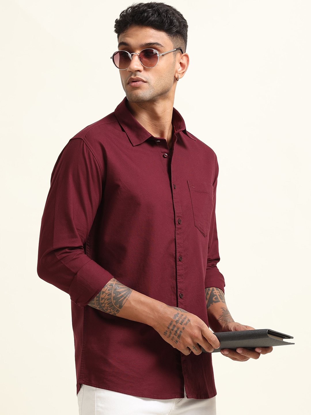 

RIGS AND RAGS Men Classic Fit Spread Collar Solid Cotton Casual Shirt, Maroon