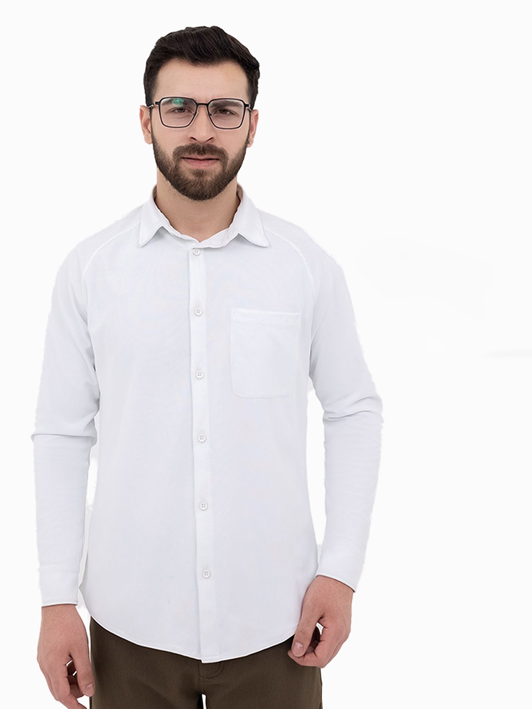 

Harfun Men Spread Collar Solid Casual Shirt, White