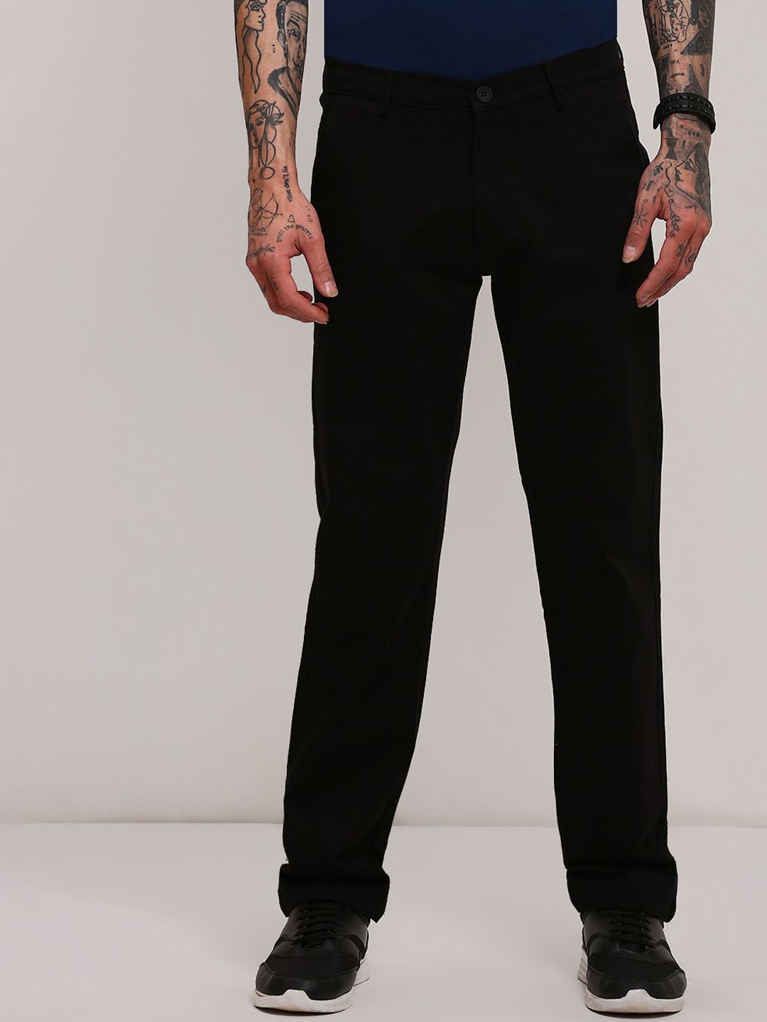 

SHOWOFF Men Comfort Slim Fit Low-Rise Flat-Front Trousers, Black