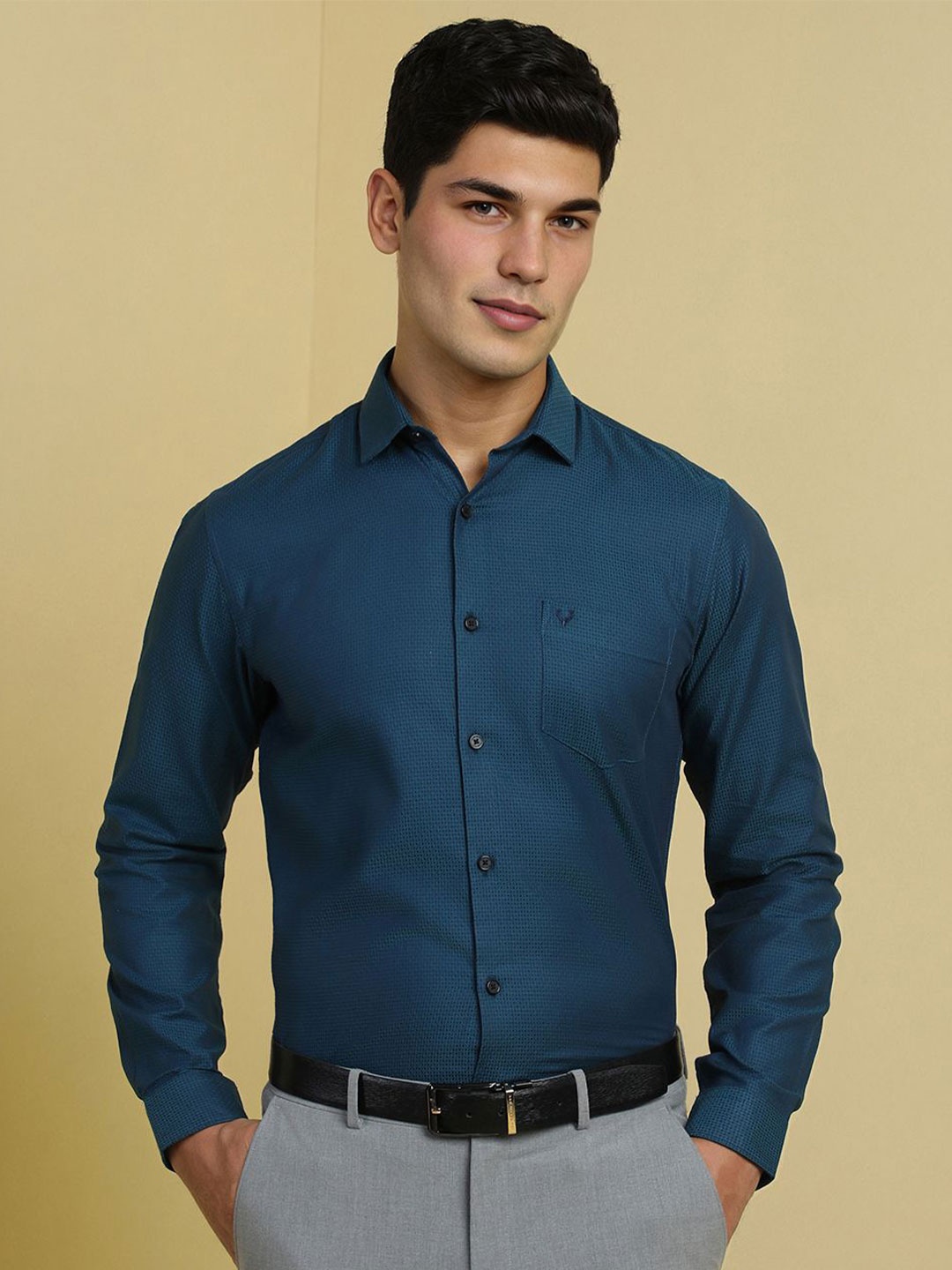 

Allen Solly Men Spread Collar Micro Ditsy Printed Cotton Slim Fit Formal Shirt, Teal