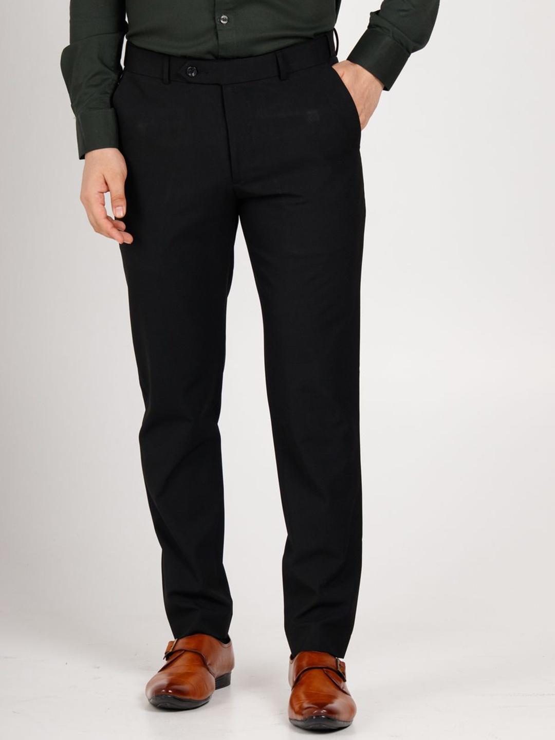 

Muffynn Men Relaxed Straight Fit Mid-Rise Formal Trousers, Black
