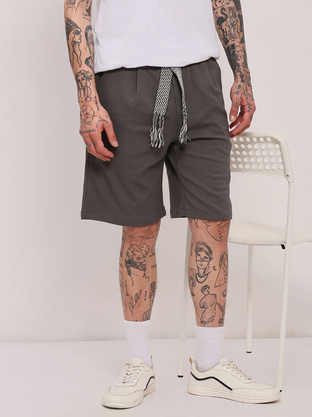 

SHOWOFF Men Cotton Relaxed Fit Mid-Rise Above Knee Shorts, Grey