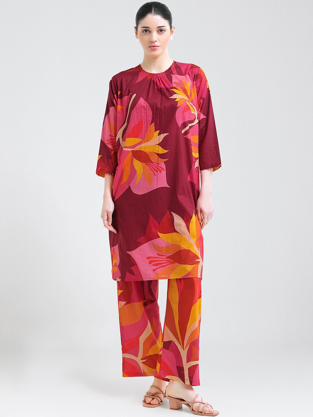 

I like me Pink Round Neck Floral Printed Cotton Tunic With Trousers, Maroon