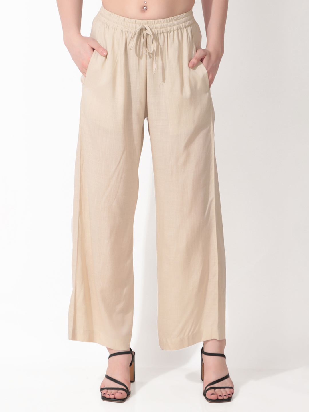 

Seryeon Women Mid-Rise Flared Trousers, Beige