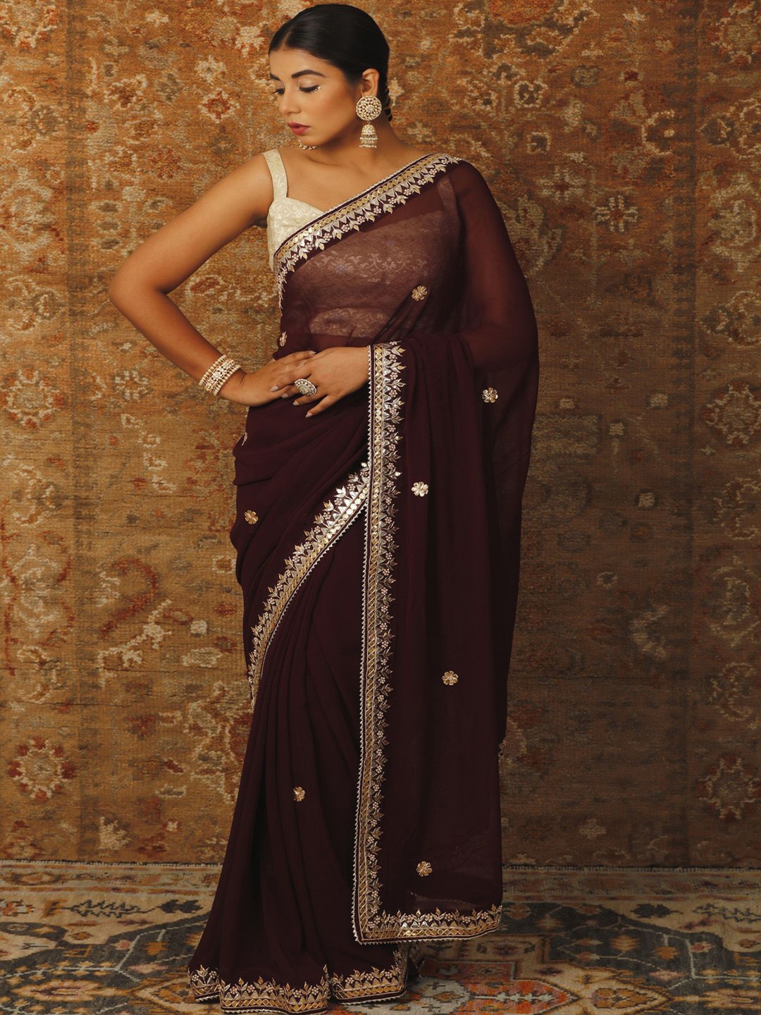

Geroo Luxe Embroidered Pure Georgette Saree, Burgundy