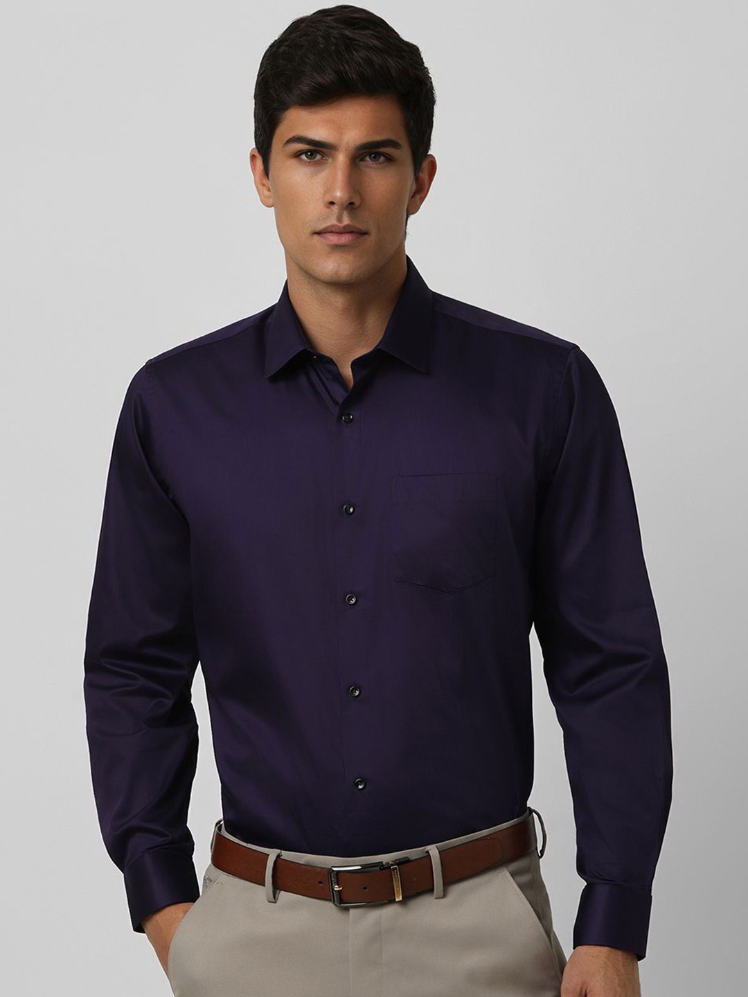 

Van Heusen Men Spread Collar Solid Cotton Slim Fit Formal Shirt, Purple