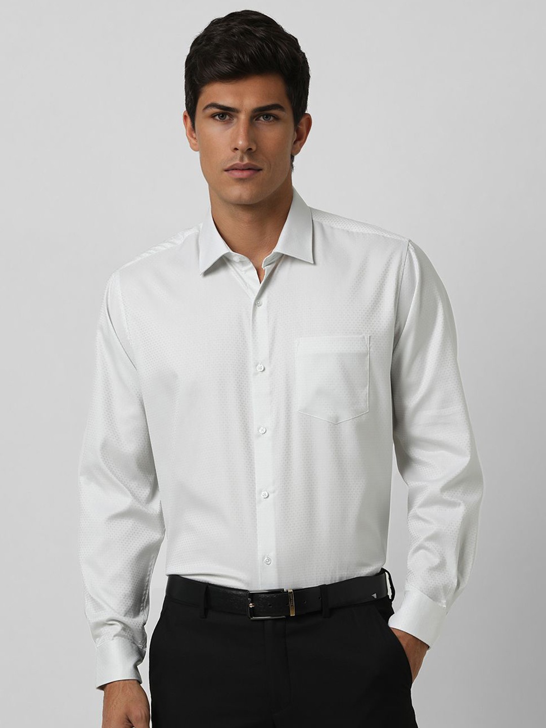 

Van Heusen Men Spread Collar Solid Cotton Slim Fit Formal Shirt, White