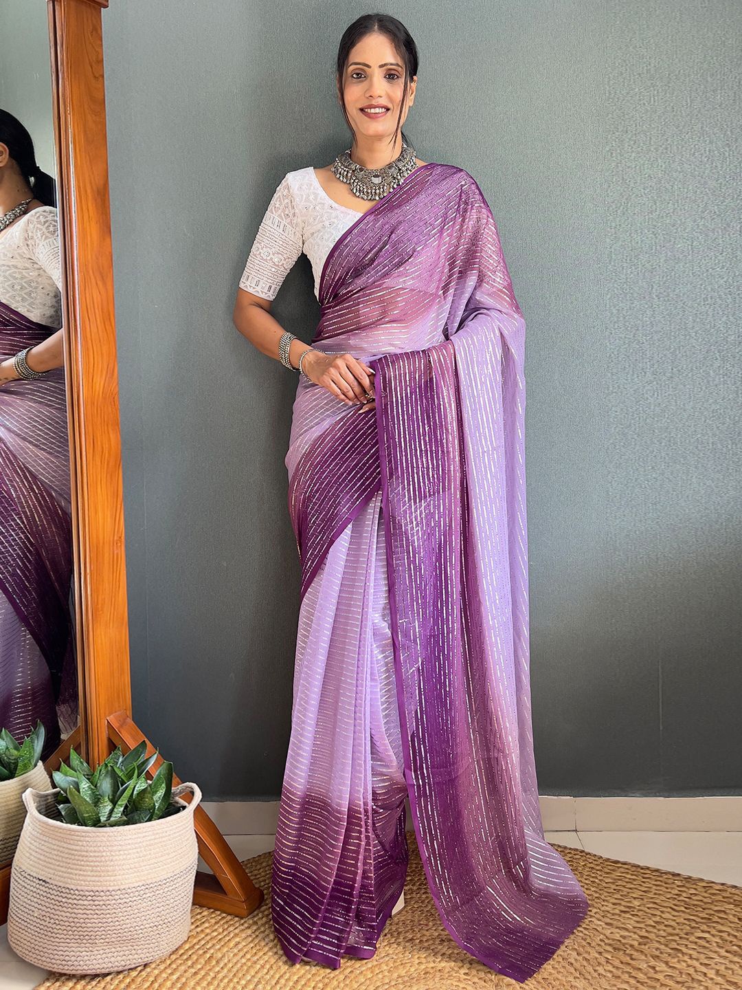 

Mitera Chiffon Striped Printed Saree, Purple