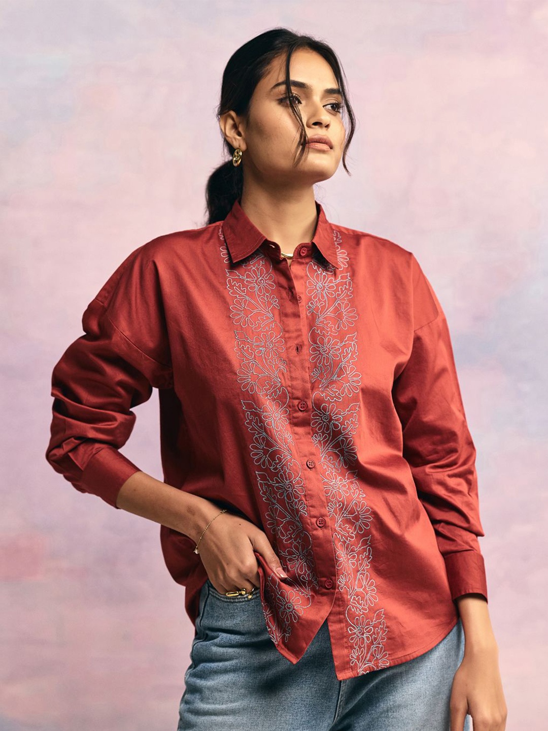 

Prakriti Jaipur Women Spread Collar Floral Printed Cotton Relaxed Fit Casual Shirt, Red