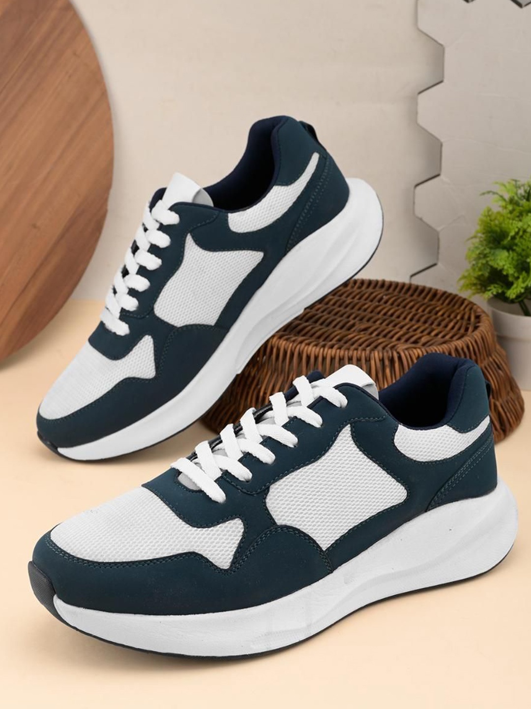 

The Roadster Lifestyle Co Men Colorblocked Lace-Ups Sports Shoes, Blue